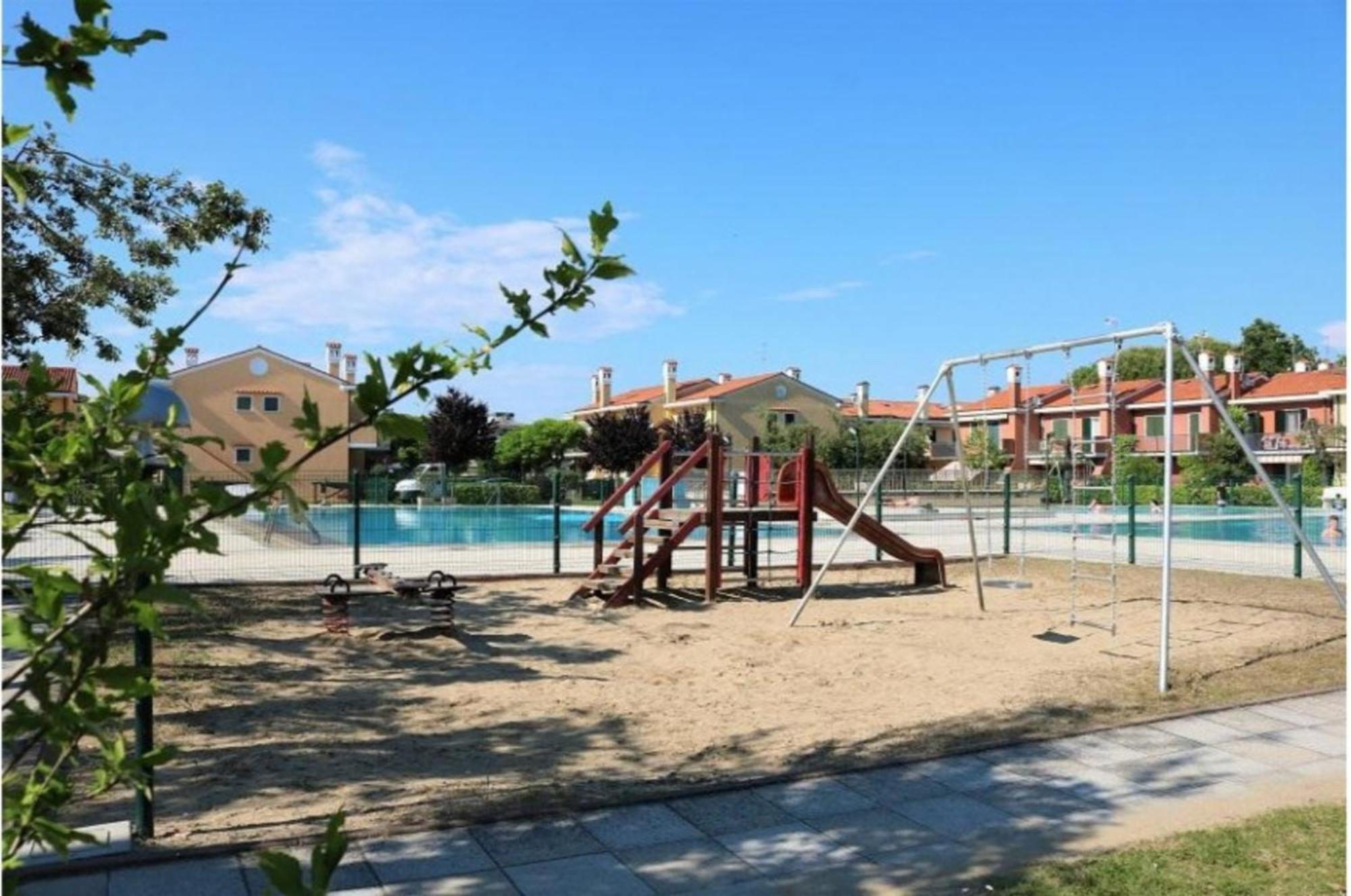 Terraced House With Swimming Pool Bibione